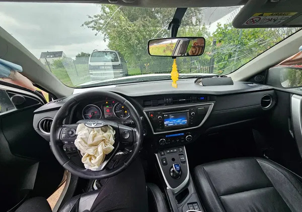 toyota dolnośląskie Toyota Auris cena 17000 przebieg: 420000, rok produkcji 2015 z Lubin